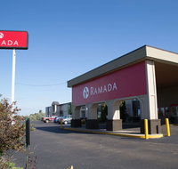 Ramada by Wyndham Bismarck - Accommodation Los Angeles