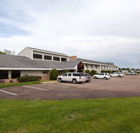 AmericInn by Wyndham Dickinson - Accommodation Los Angeles