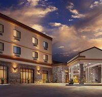 Ramada by Wyndham Grand Dakota Hotel Dickinson - Accommodation Los Angeles