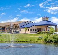 Super 8 by Wyndham Mason - Accommodation Los Angeles