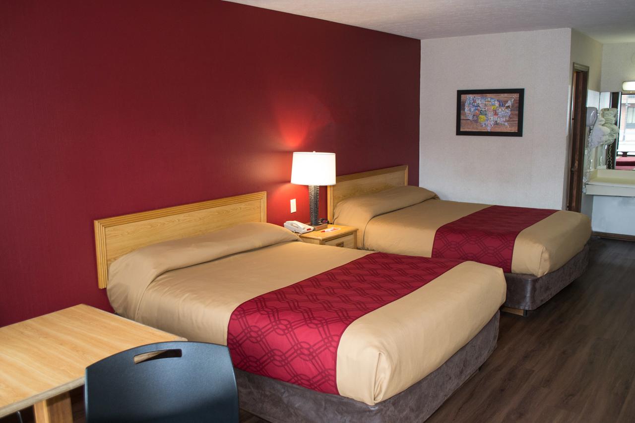 Econo Lodge North Sandusky - thumb 12