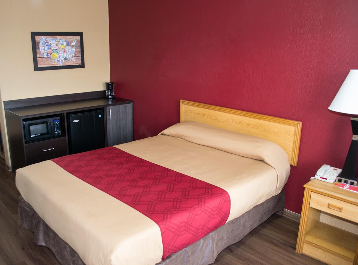 Econo Lodge North Sandusky - thumb 16