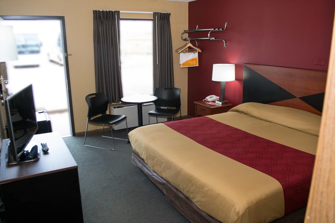 Econo Lodge North Sandusky - thumb 1