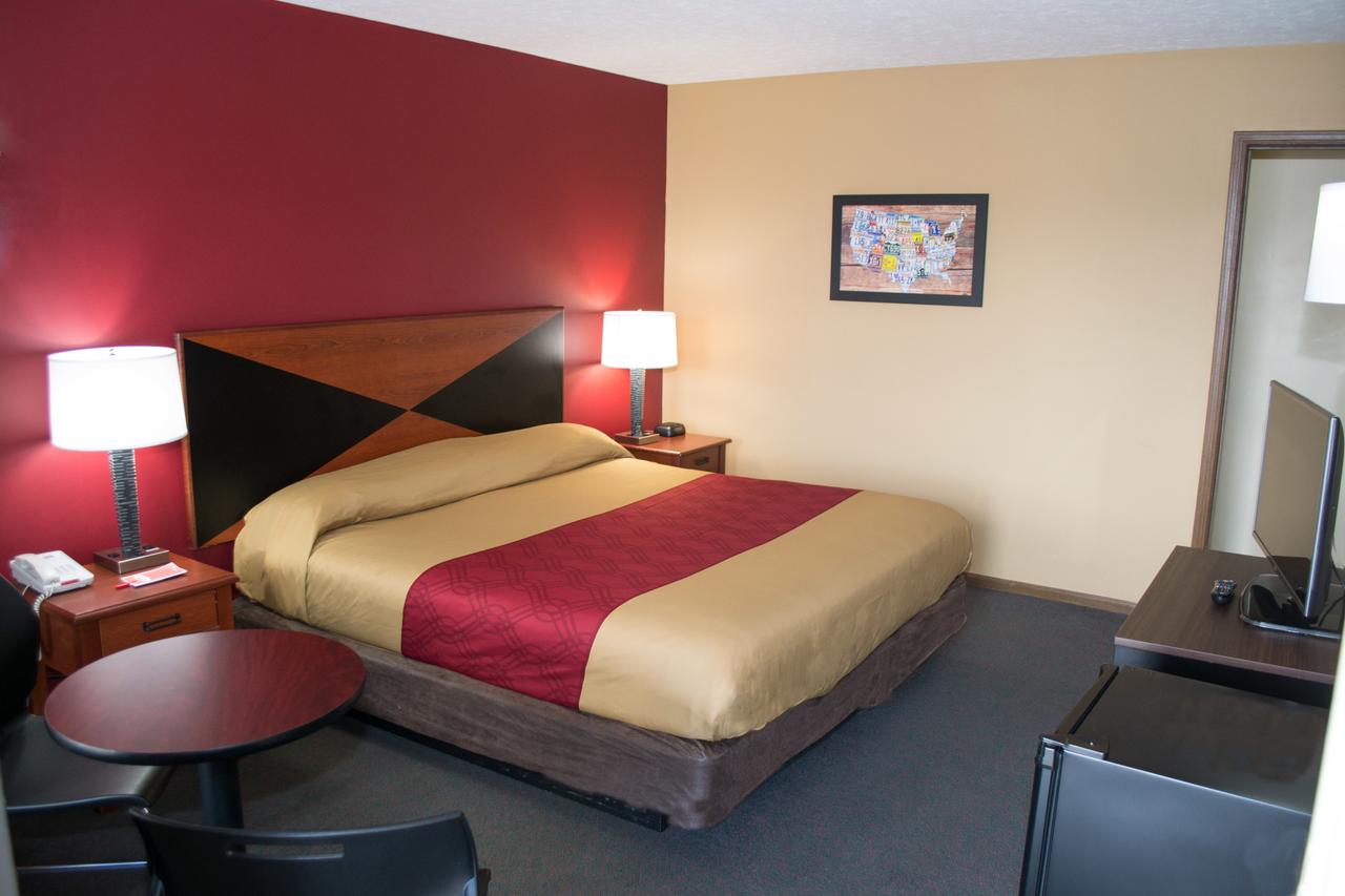 Econo Lodge North Sandusky - thumb 3