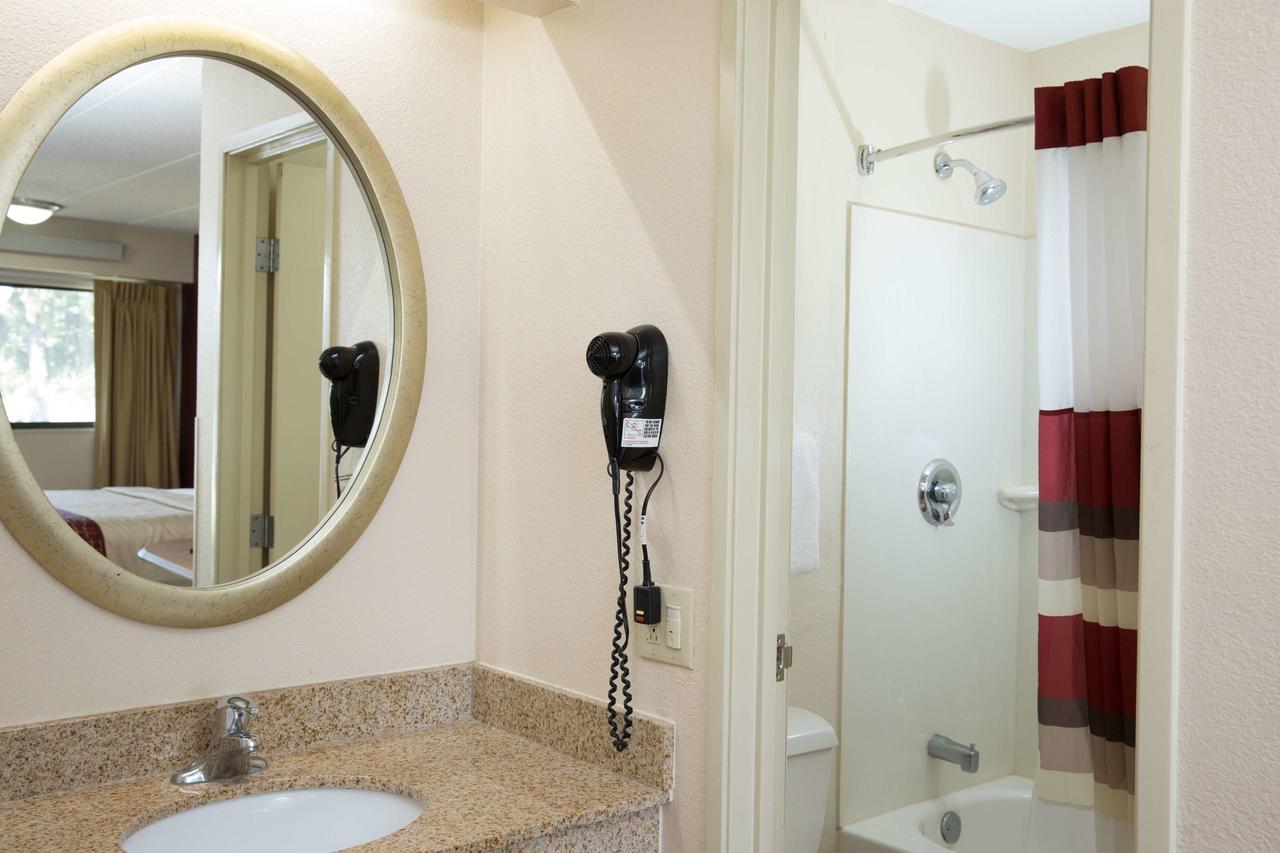 Red Roof Inn Cincinnati Northeast - Blue Ash - thumb 23