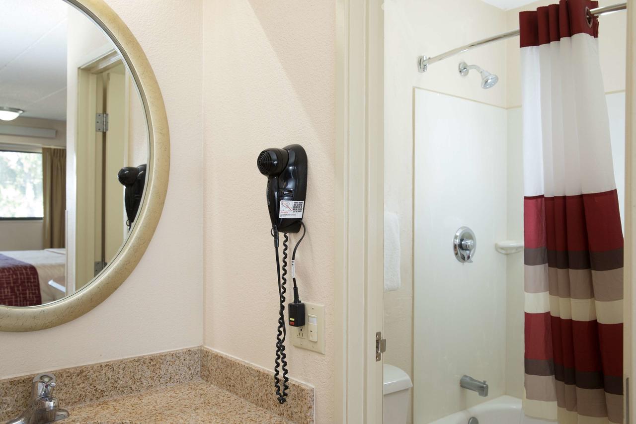 Red Roof Inn Cincinnati Northeast - Blue Ash - thumb 12