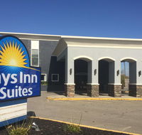 Days Inn & Suites by Wyndham Cincinnati North - Accommodation Los Angeles