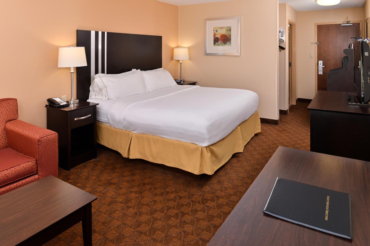 Holiday Inn Express Hotel & Suites Cincinnati-Blue Ash - thumb 28