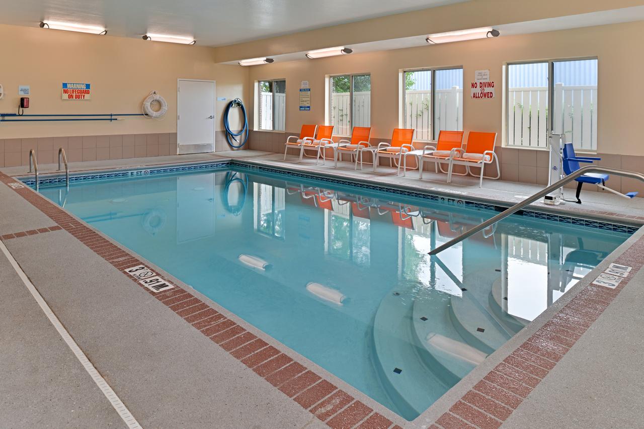 Holiday Inn Express Hotel & Suites Cincinnati-Blue Ash - thumb 17