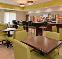 Holiday Inn Express Hotel  Suites Cincinnati-Blue Ash - Accommodation Los Angeles