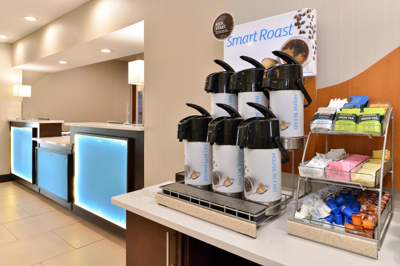 Holiday Inn Express Hotel & Suites Cincinnati-Blue Ash - thumb 7