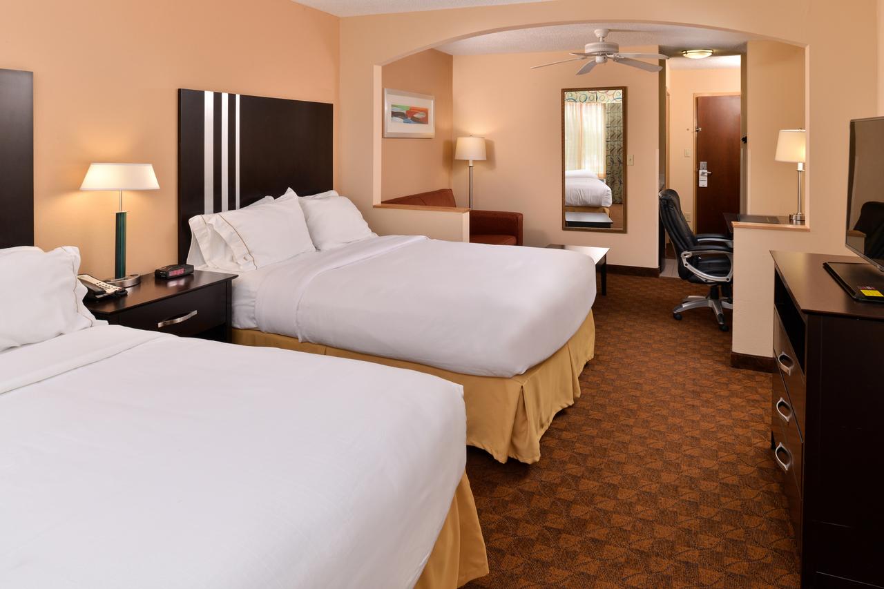Holiday Inn Express Hotel & Suites Cincinnati-Blue Ash - thumb 8