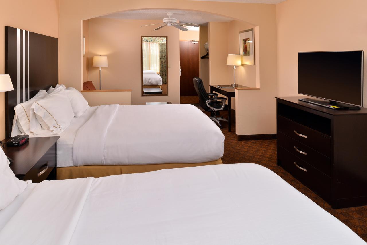 Holiday Inn Express Hotel & Suites Cincinnati-Blue Ash - thumb 24