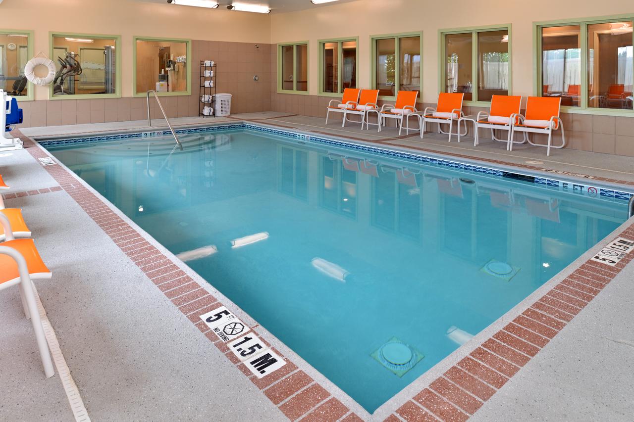 Holiday Inn Express Hotel & Suites Cincinnati-Blue Ash - thumb 12