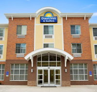 Days Inn  Suites by Wyndham Caldwell - Accommodation Los Angeles