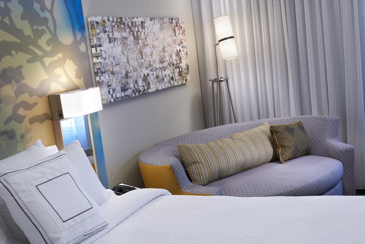 Courtyard Cleveland Airport North - thumb 12