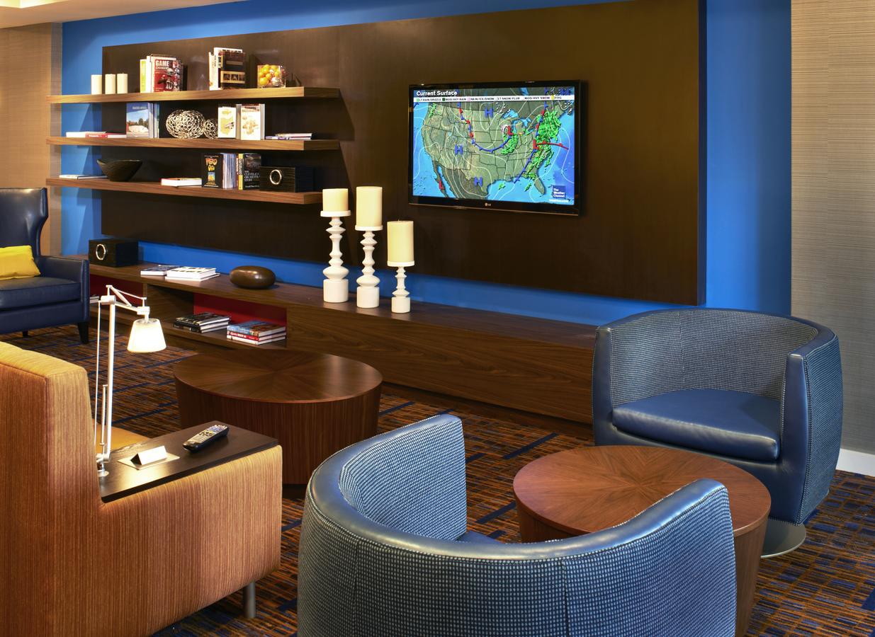 Courtyard Cleveland Airport North - thumb 3