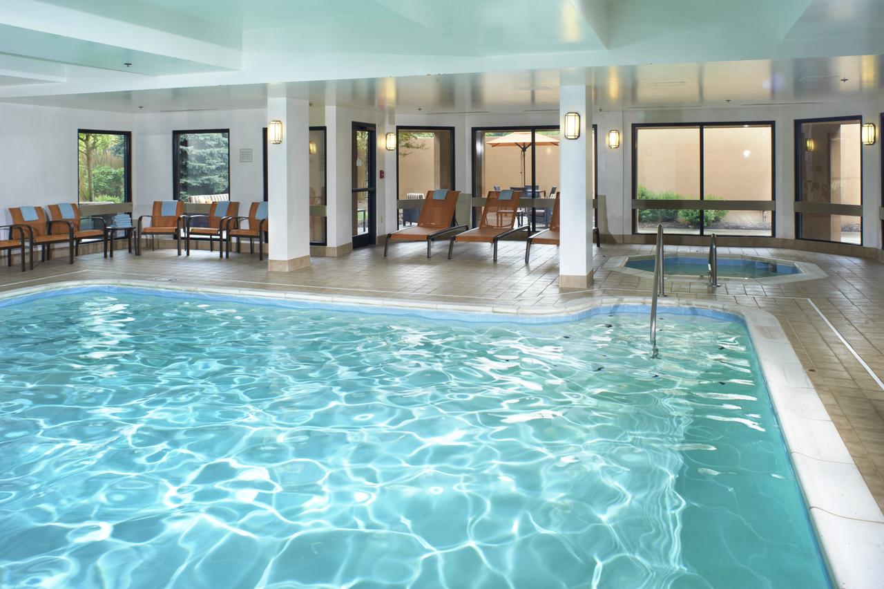 Courtyard Cleveland Airport North - thumb 21