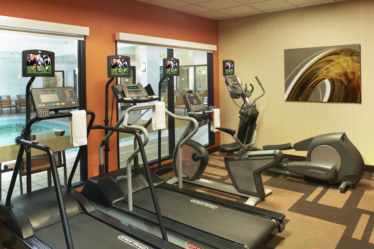 Courtyard Cleveland Airport North - thumb 19