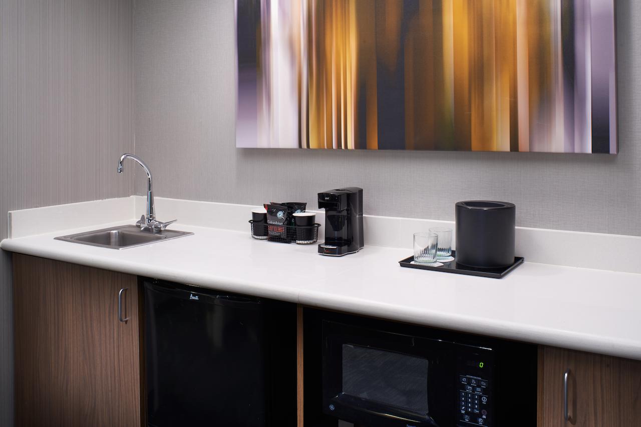 Courtyard Cleveland Airport North - thumb 7