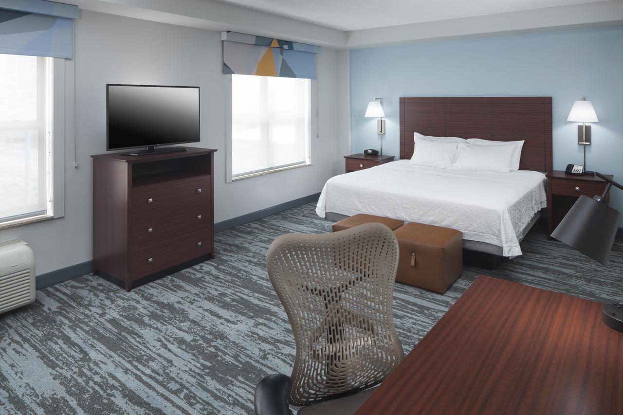 Hampton Inn & Suites Oklahoma City-Bricktown - thumb 9