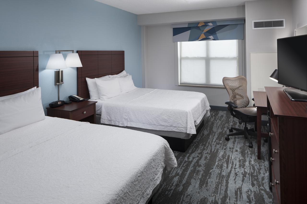 Hampton Inn & Suites Oklahoma City-Bricktown - thumb 11