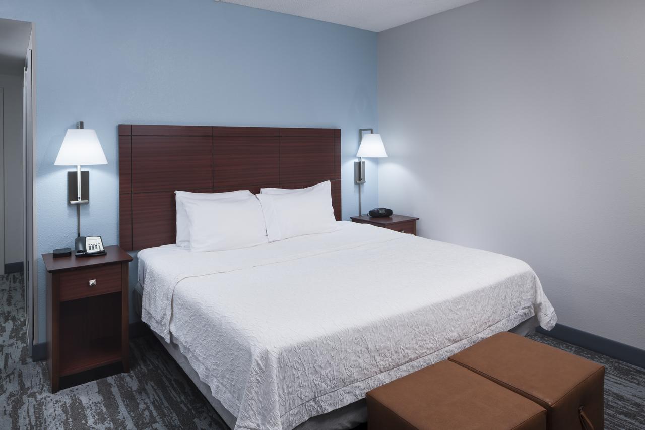 Hampton Inn & Suites Oklahoma City-Bricktown - thumb 10
