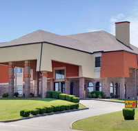 Super 8 by Wyndham Sapulpa/Tulsa Area - Accommodation Los Angeles