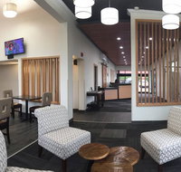 Clarion Inn  Suites Clackamas - Accommodation Los Angeles