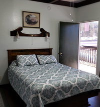 Ny Chemult Accommodation Los Angeles