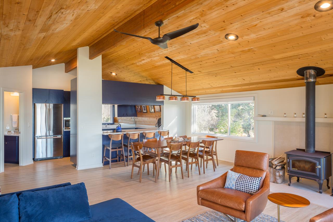 78986 Cove Beach Rd Home - thumb 2