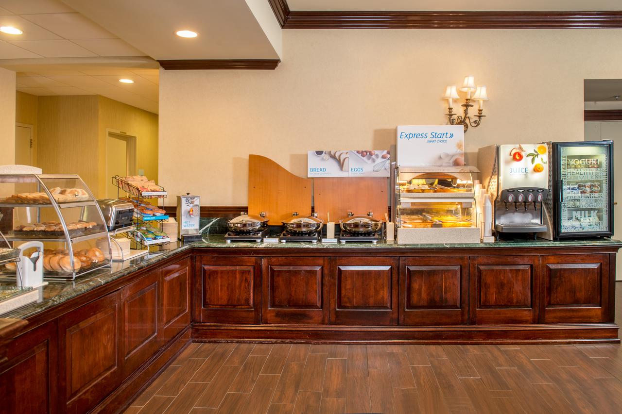 Holiday Inn Express State College At Williamsburg Square - thumb 7