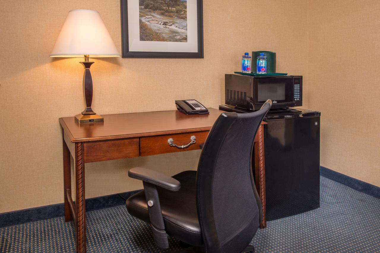 Holiday Inn Express State College At Williamsburg Square - thumb 17