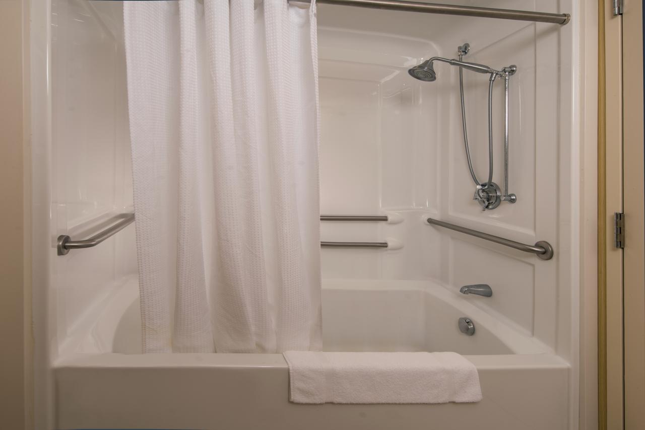 Holiday Inn Express State College At Williamsburg Square - thumb 15