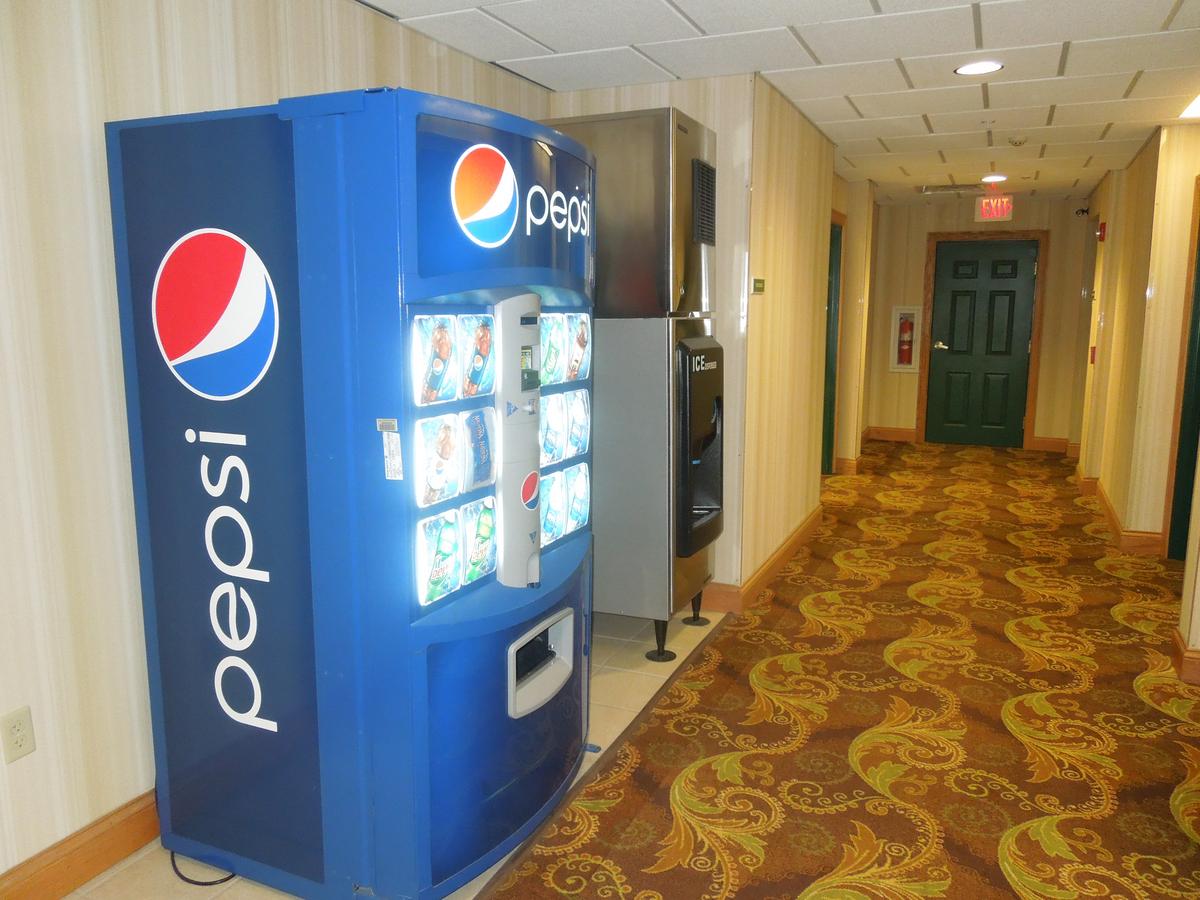 Country Inn & Suites By Radisson, Harrisburg At Union Deposit Road, PA - thumb 31