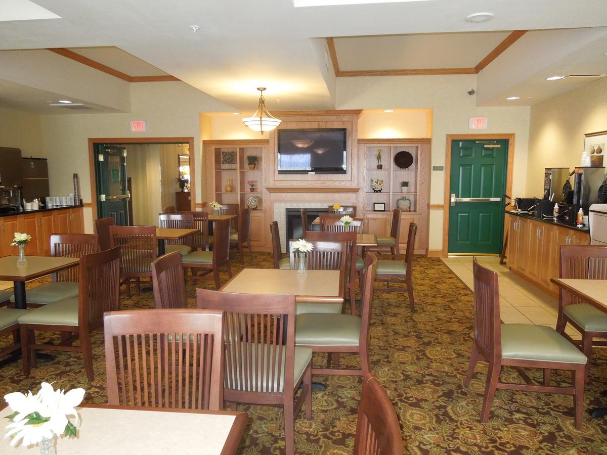 Country Inn & Suites By Radisson, Harrisburg At Union Deposit Road, PA - thumb 17