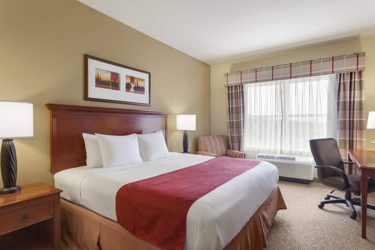 Country Inn & Suites By Radisson, Harrisburg At Union Deposit Road, PA - thumb 4