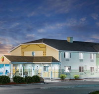 Super 8 by Wyndham Clearfield - Accommodation Los Angeles