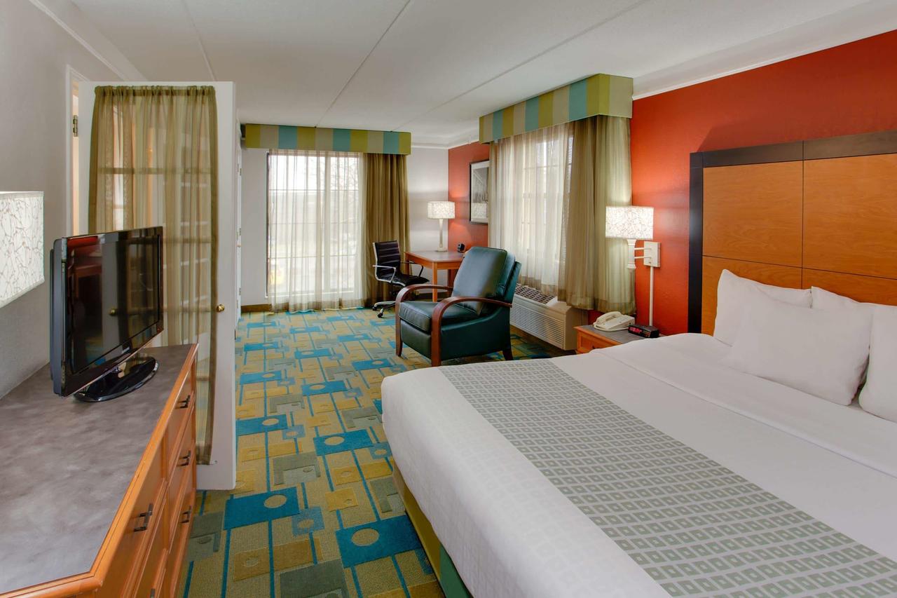 La Quinta Inn By Wyndham Pittsburgh Airport - thumb 13