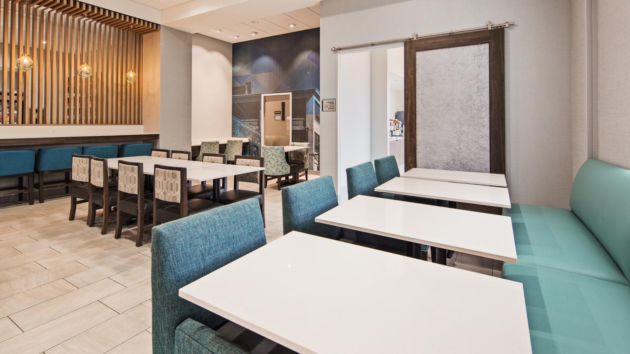 Best Western Plus Wilkes Barre-Scranton Airport Hotel - thumb 22