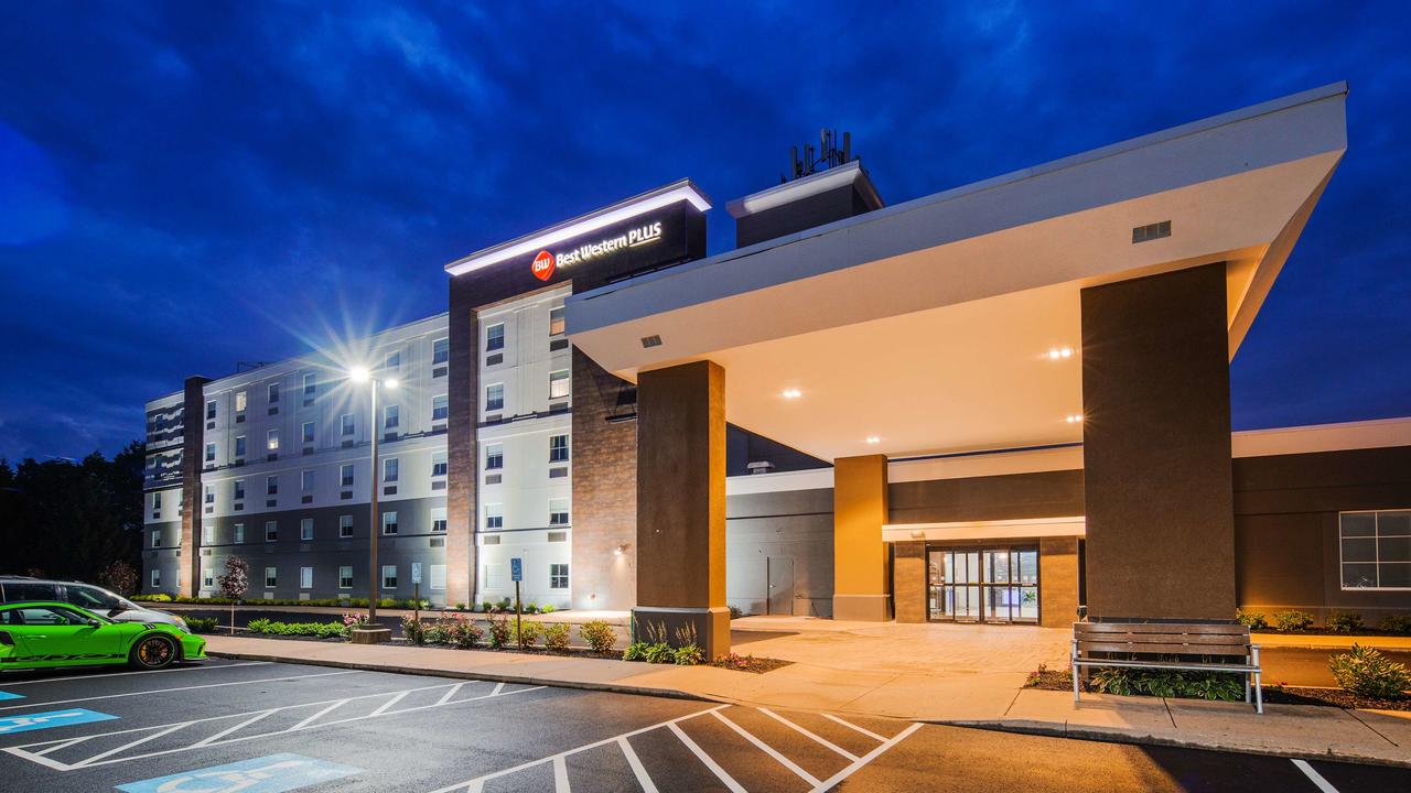 Best Western Plus Wilkes Barre-Scranton Airport Hotel - thumb 0