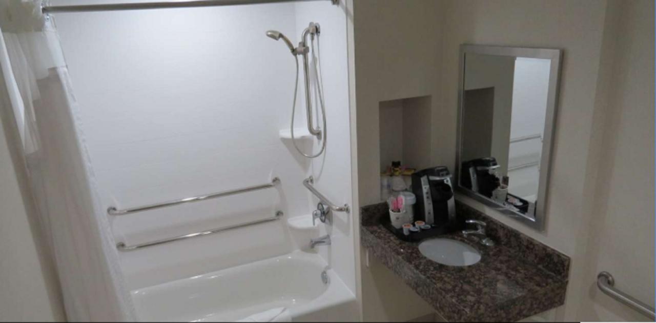 Best Western Plus Wilkes Barre-Scranton Airport Hotel - thumb 27