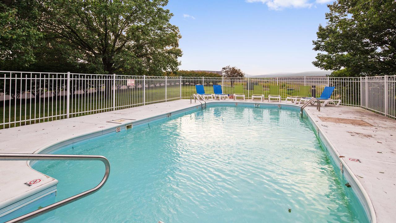 Best Western Plus Wilkes Barre-Scranton Airport Hotel - thumb 41