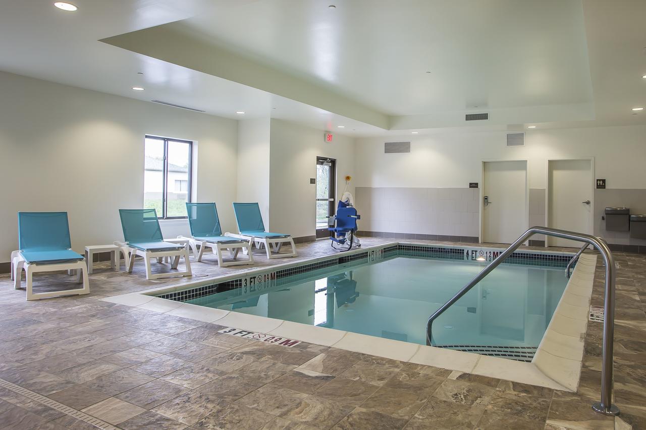 Comfort Inn PA Turnpike - I-81 - thumb 21