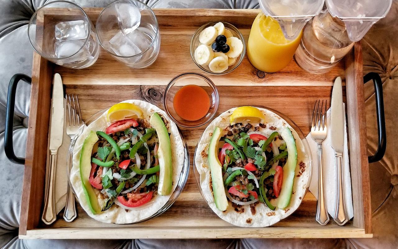 The Sun-Splashed City Suite + Parking + Breakfast - thumb 8