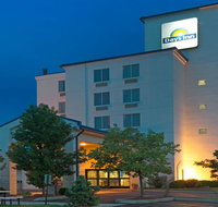 Days Inn by Wyndham Pittsburgh Airport - Accommodation Los Angeles