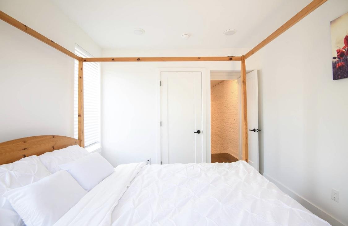 Extravagant Entire Apartment Near Art Museum - thumb 0