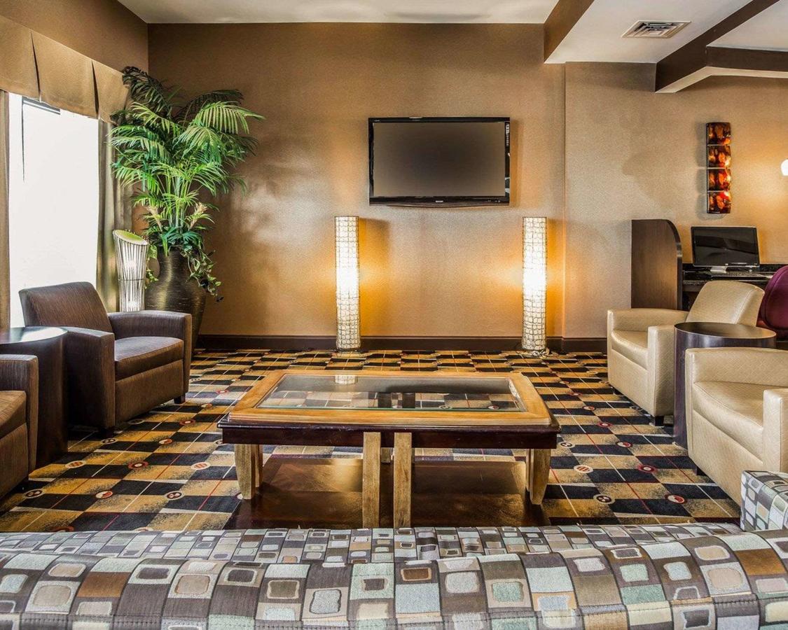 Comfort Suites At WestGate Mall - thumb 30