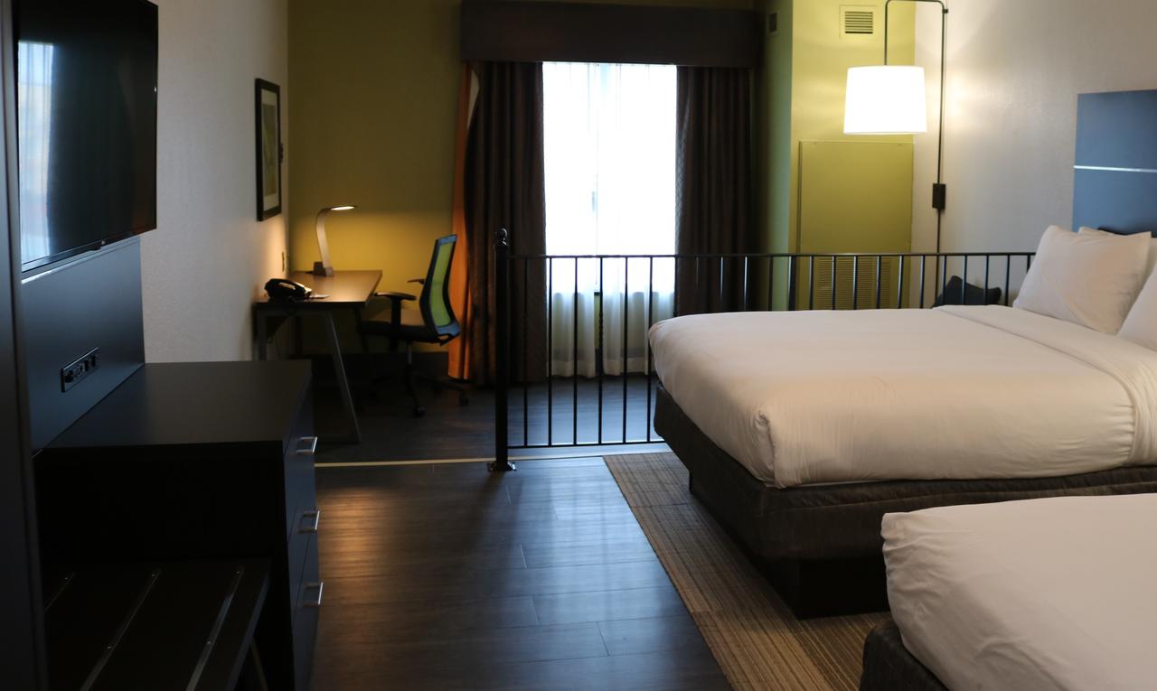 Holiday Inn Express Hotel & Suites Columbia-Fort Jackson - thumb 20