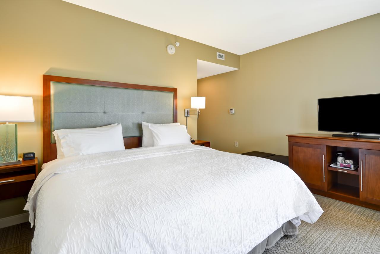 Hampton Inn & Suites Charleston Airport - thumb 18